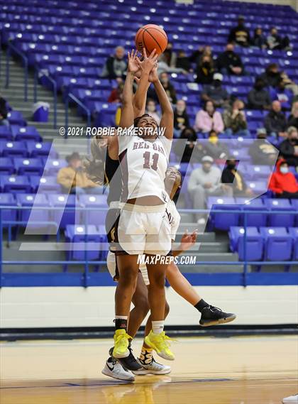 Thumbnail 1 in Crandall vs Red Oak (UIL 5A Bi-District) photogallery.