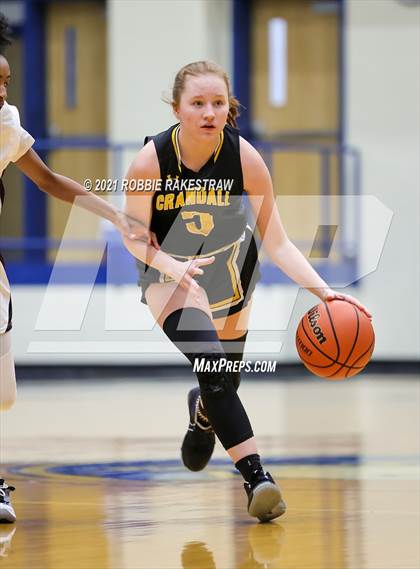 Thumbnail 3 in Crandall vs Red Oak (UIL 5A Bi-District) photogallery.