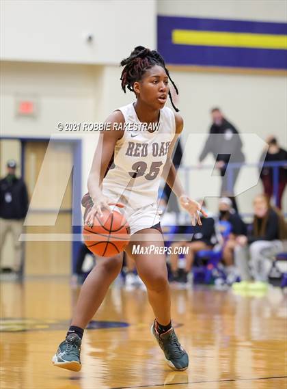 Thumbnail 2 in Crandall vs Red Oak (UIL 5A Bi-District) photogallery.