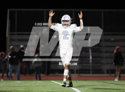 Thumbnail 2 in Eisenhower @ Great Bend (KSHSAA 5A Round 1 Playoff) photogallery.