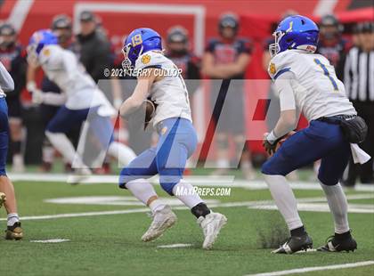 Thumbnail 2 in Orem vs. Springville (UHSAA 5A Semifinal) photogallery.