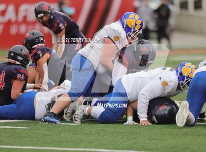 Thumbnail 1 in Orem vs. Springville (UHSAA 5A Semifinal) photogallery.