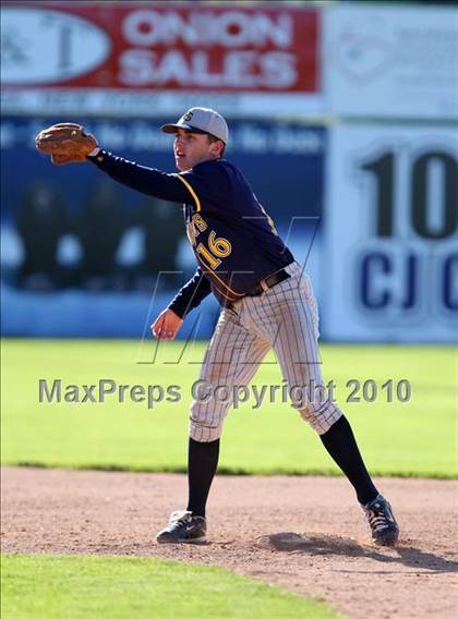 Thumbnail 1 in Sutherland @ Batavia photogallery.