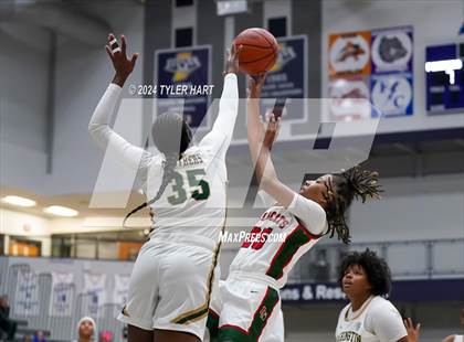 Thumbnail 2 in Lawrence North vs South Bend Washington (Sneakers for Santa Shootout) photogallery.