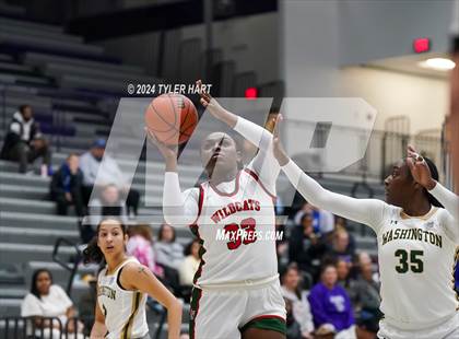 Thumbnail 2 in Lawrence North vs South Bend Washington (Sneakers for Santa Shootout) photogallery.