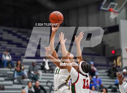 Thumbnail 1 in Lawrence North vs South Bend Washington (Sneakers for Santa Shootout) photogallery.