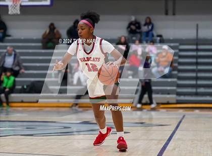 Thumbnail 1 in Lawrence North vs South Bend Washington (Sneakers for Santa Shootout) photogallery.