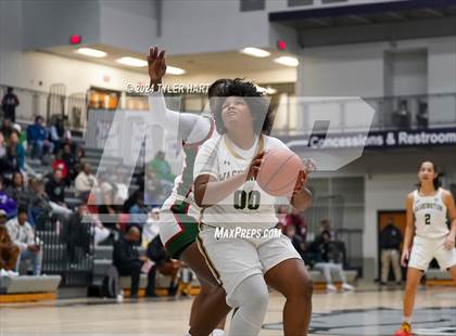 Thumbnail 1 in Lawrence North vs South Bend Washington (Sneakers for Santa Shootout) photogallery.