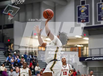 Thumbnail 3 in Lawrence North vs South Bend Washington (Sneakers for Santa Shootout) photogallery.