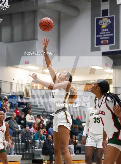 Thumbnail 2 in Lawrence North vs South Bend Washington (Sneakers for Santa Shootout) photogallery.
