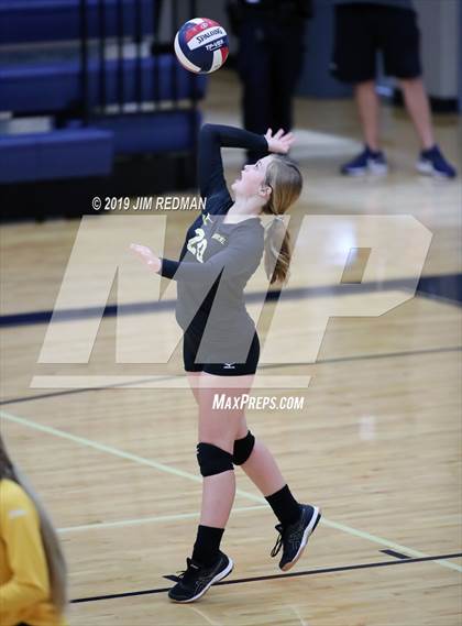 Thumbnail 3 in Gatesville @ Glenn photogallery.