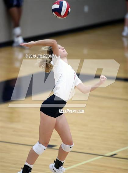 Thumbnail 3 in Gatesville @ Glenn photogallery.