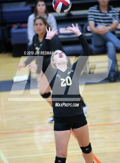 Thumbnail 1 in Gatesville @ Glenn photogallery.