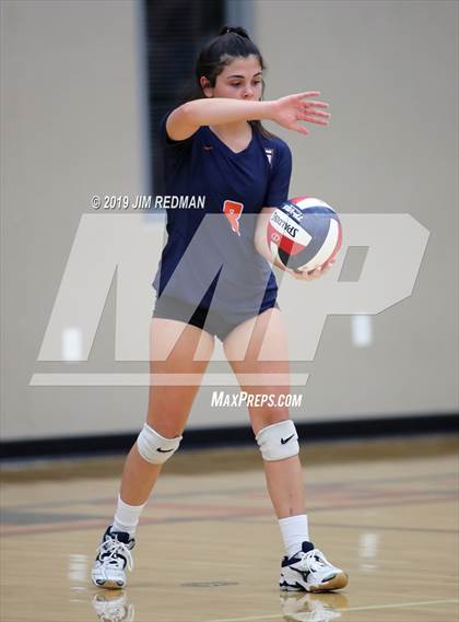 Thumbnail 1 in Gatesville @ Glenn photogallery.