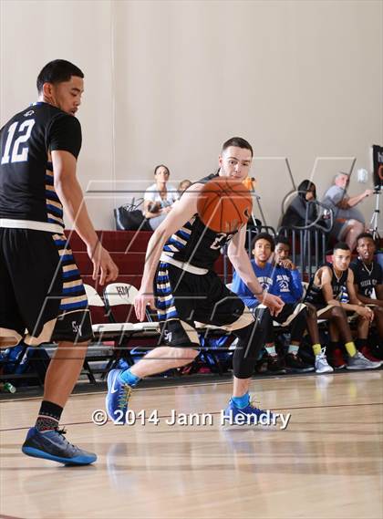 Thumbnail 3 in Sierra Vista vs. Sutter (MaxPreps Holiday Classic) photogallery.