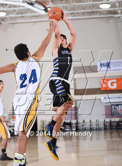 Thumbnail 1 in Sierra Vista vs. Sutter (MaxPreps Holiday Classic) photogallery.