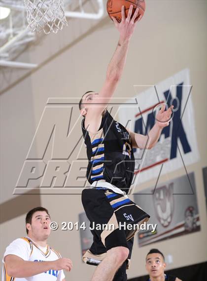 Thumbnail 2 in Sierra Vista vs. Sutter (MaxPreps Holiday Classic) photogallery.