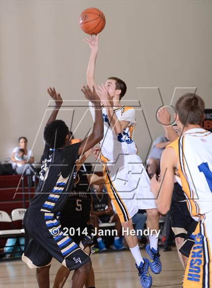 Thumbnail 2 in Sierra Vista vs. Sutter (MaxPreps Holiday Classic) photogallery.