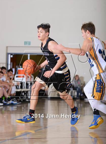 Thumbnail 2 in Sierra Vista vs. Sutter (MaxPreps Holiday Classic) photogallery.