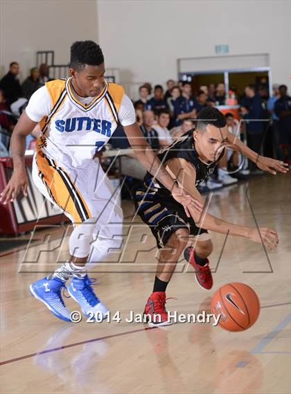 Thumbnail 1 in Sierra Vista vs. Sutter (MaxPreps Holiday Classic) photogallery.