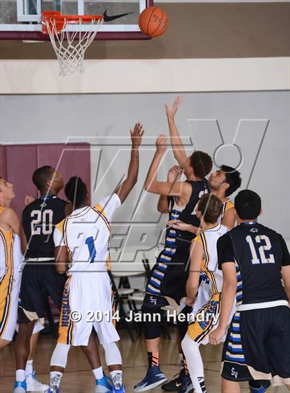 Thumbnail 2 in Sierra Vista vs. Sutter (MaxPreps Holiday Classic) photogallery.
