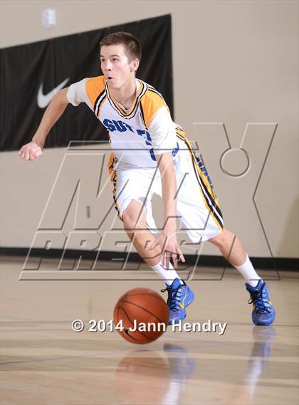 Thumbnail 2 in Sierra Vista vs. Sutter (MaxPreps Holiday Classic) photogallery.