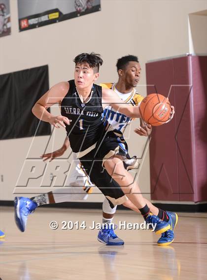 Thumbnail 3 in Sierra Vista vs. Sutter (MaxPreps Holiday Classic) photogallery.