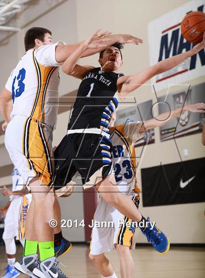 Thumbnail 2 in Sierra Vista vs. Sutter (MaxPreps Holiday Classic) photogallery.