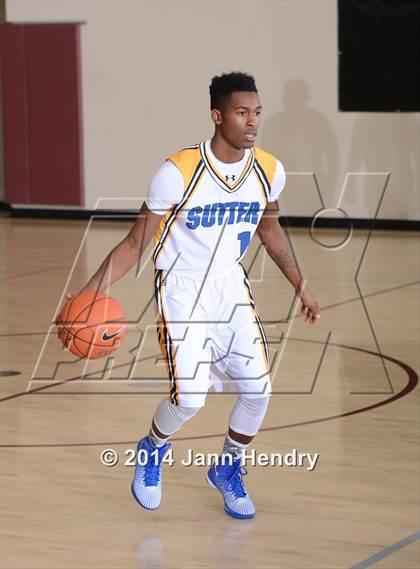 Thumbnail 3 in Sierra Vista vs. Sutter (MaxPreps Holiday Classic) photogallery.