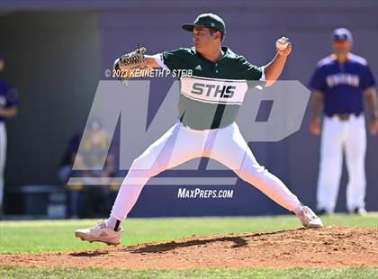 Thumbnail 1 in Thibodaux vs. South Terrebonne (LHSAA Division I Non-Select Bi-District) photogallery.