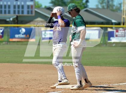 Thumbnail 1 in Thibodaux vs. South Terrebonne (LHSAA Division I Non-Select Bi-District) photogallery.