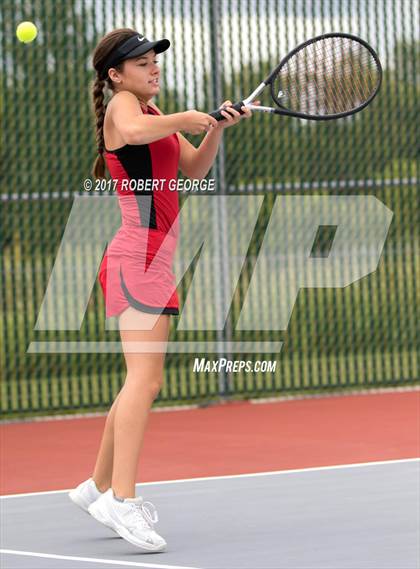 Thumbnail 2 in New Berlin Eisenhower @ Muskego photogallery.