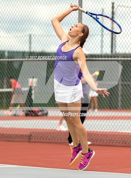 Thumbnail 2 in New Berlin Eisenhower @ Muskego photogallery.