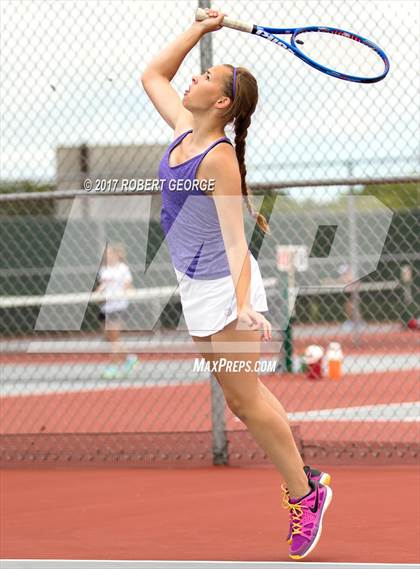 Thumbnail 3 in New Berlin Eisenhower @ Muskego photogallery.