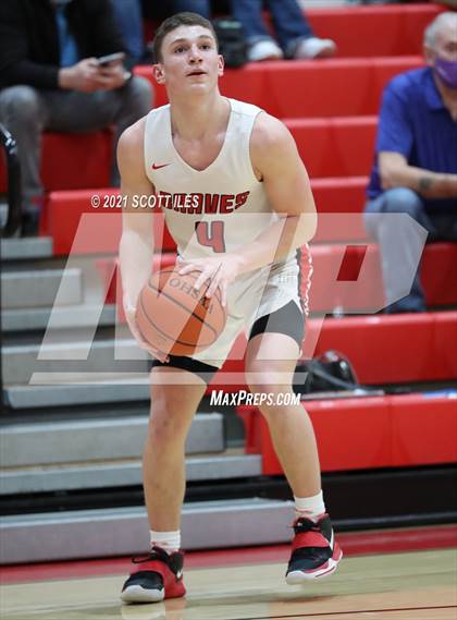 Thumbnail 1 in Amanda-Clearcreek vs Logan Elm photogallery.