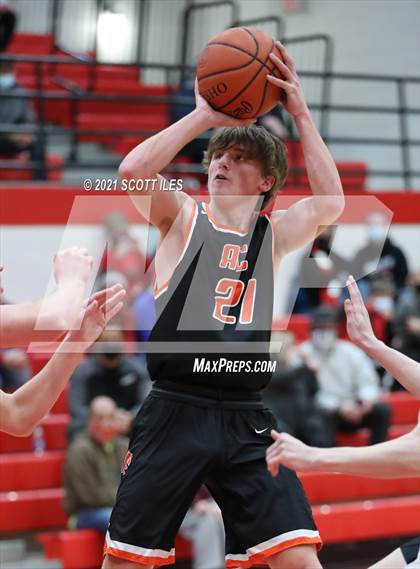 Thumbnail 3 in Amanda-Clearcreek vs Logan Elm photogallery.