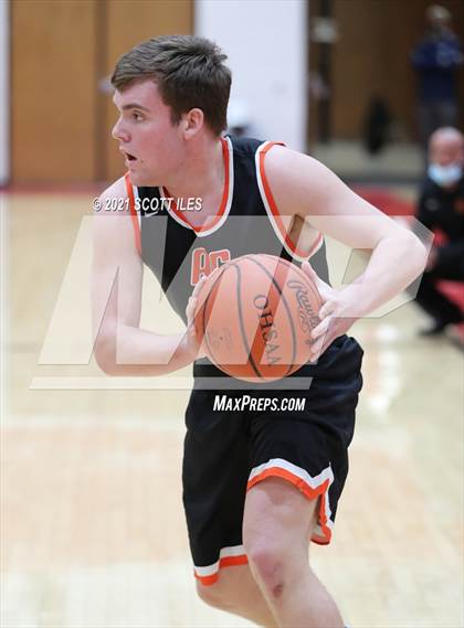 Thumbnail 1 in Amanda-Clearcreek vs Logan Elm photogallery.
