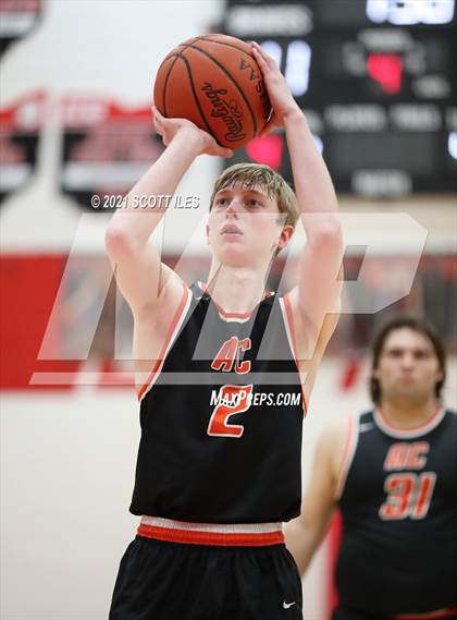 Thumbnail 2 in Amanda-Clearcreek vs Logan Elm photogallery.
