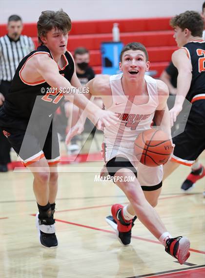 Thumbnail 3 in Amanda-Clearcreek vs Logan Elm photogallery.