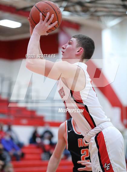 Thumbnail 1 in Amanda-Clearcreek vs Logan Elm photogallery.