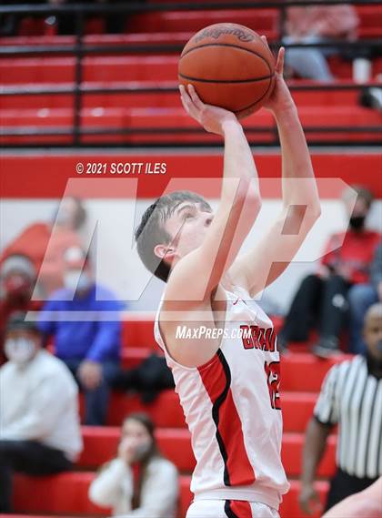 Thumbnail 1 in Amanda-Clearcreek vs Logan Elm photogallery.
