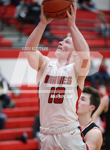 Thumbnail 2 in Amanda-Clearcreek vs Logan Elm photogallery.