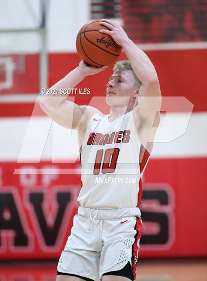 Thumbnail 2 in Amanda-Clearcreek vs Logan Elm photogallery.