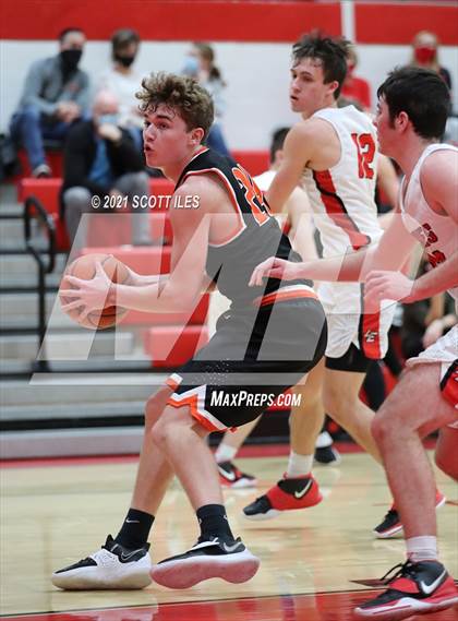 Thumbnail 3 in Amanda-Clearcreek vs Logan Elm photogallery.