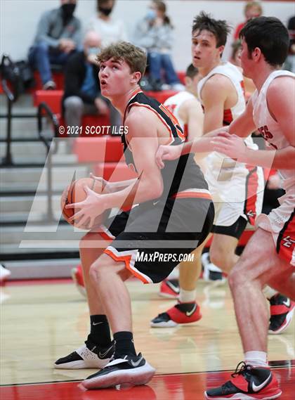 Thumbnail 1 in Amanda-Clearcreek vs Logan Elm photogallery.
