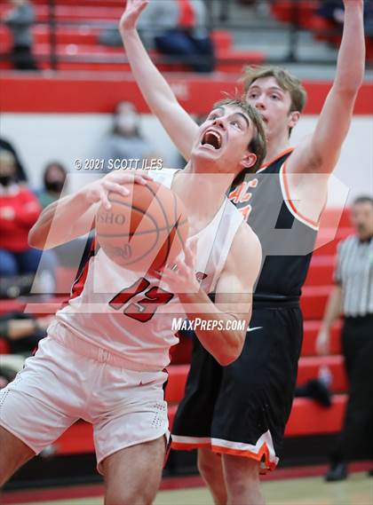Thumbnail 1 in Amanda-Clearcreek vs Logan Elm photogallery.