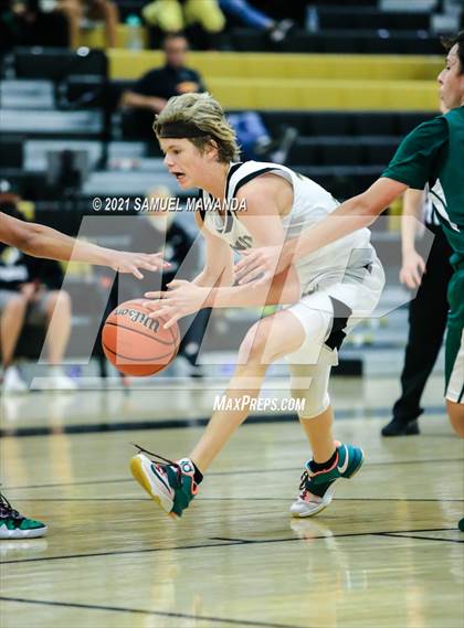 Thumbnail 3 in Providence @ Calabasas photogallery.