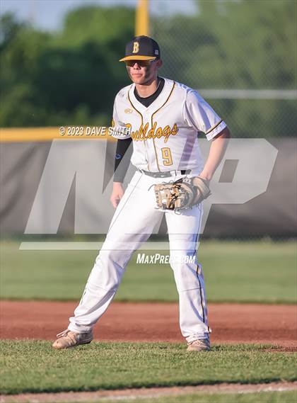 Thumbnail 2 in Muscatine @ Bettendorf photogallery.