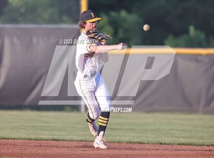 Thumbnail 3 in Muscatine @ Bettendorf photogallery.