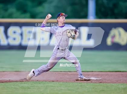 Thumbnail 3 in Muscatine @ Bettendorf photogallery.
